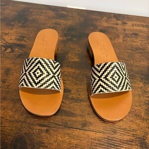 K.Jacques Black & Cream Woven Geometric Slide Sandals